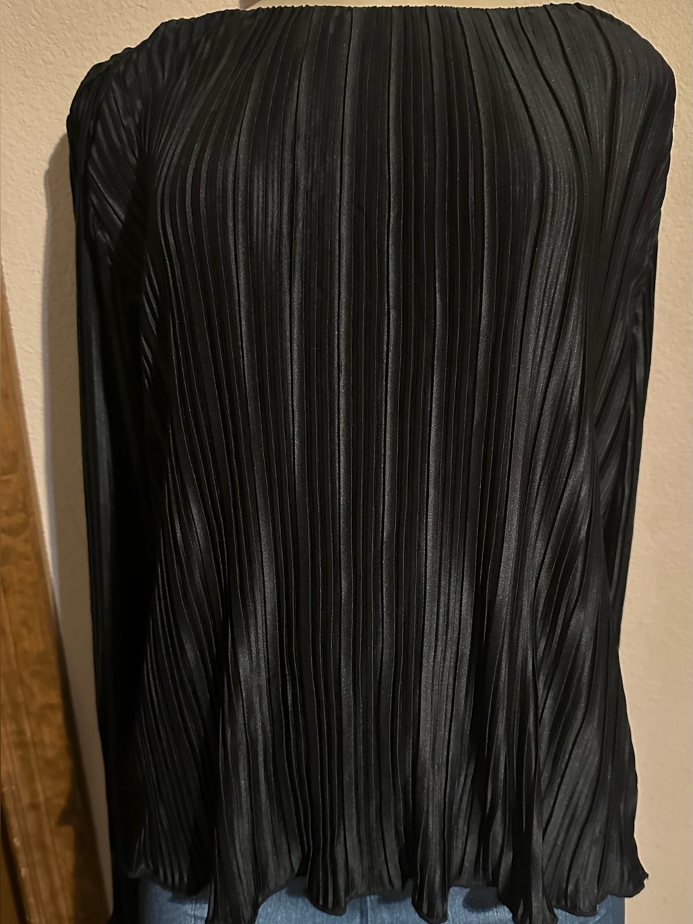 LOFT Black Pleated Long-Sleeve Blouse